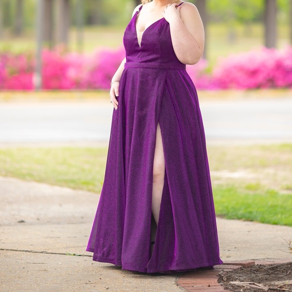 Purple prom/hoco dress - Picture 2 of 2